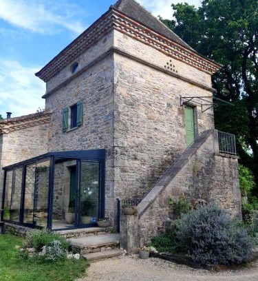 Saint-Antonin Noble Val Bed & Breakfast | La Tourelle - Gite et chambre d'hôte