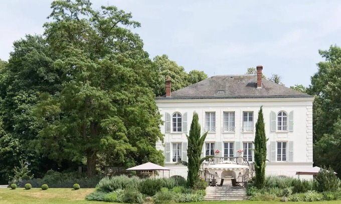 Orgeval House | La vie de Château à Orgeval, Weekly rentals