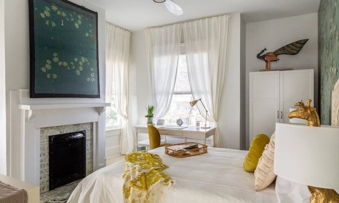 Inman Park Apartment | Lace and Leather by Minty Living