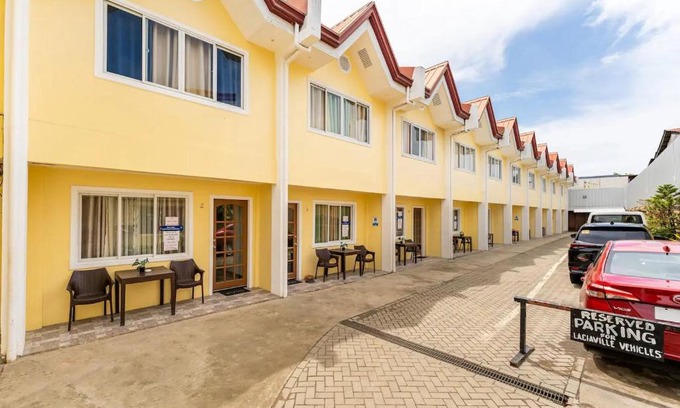 Lapu-Lapu Apartment | Laciaville Resort and Hotel