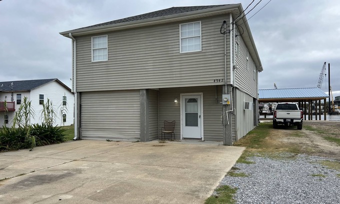 Barataria House | Lafitte House on the Water