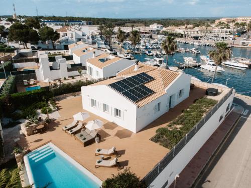 Cala'n Bosch Resort | Lago Resort Menorca - Villas & Bungalows del Lago