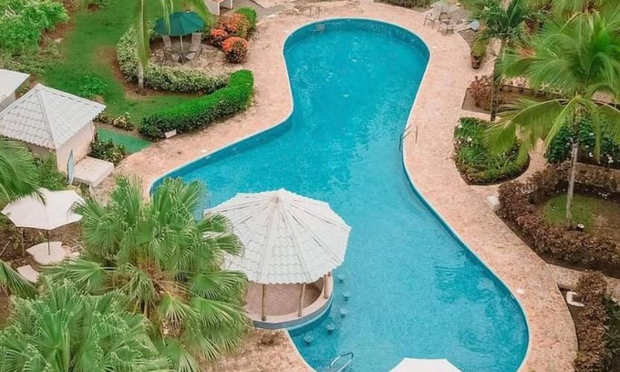 Damas Apartment | Laguna Eco Village #211 Pool Tenis BBQ