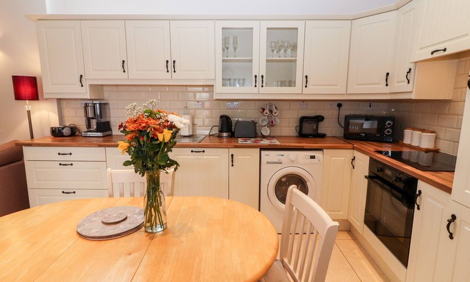 Killorglin Cottage | LAHARN COTTAGE, family friendly in Killorglin, County Kerry