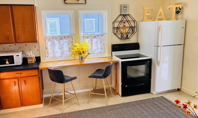 Sheboygan House | Lake Breeze on 11th