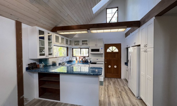 West Hills Cabin | Lake Christine Cottage
