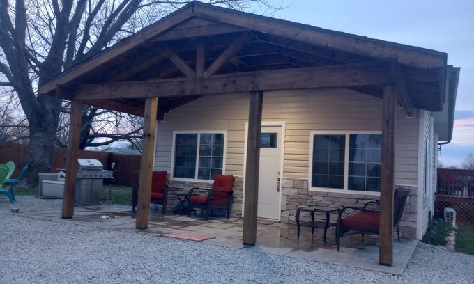 Hermitage House | Lake Cottage Getaway at Pomme De Terre Lake