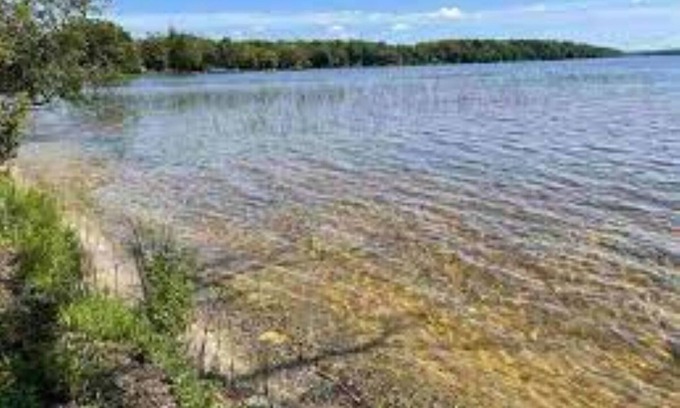 Germfask Cabin | Lake Facing 3 bedroom Cabin near amazing UP destinations