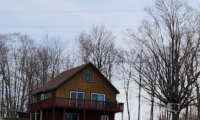 Germfask Ski Chalet | Lake Facing 4 bedroom Cabin near amazing UP destinations Grandview Cabins