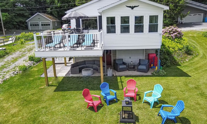 Hamilton House | Lake Front Home #5, Lake Moraine Home #5 Near Colgate University
