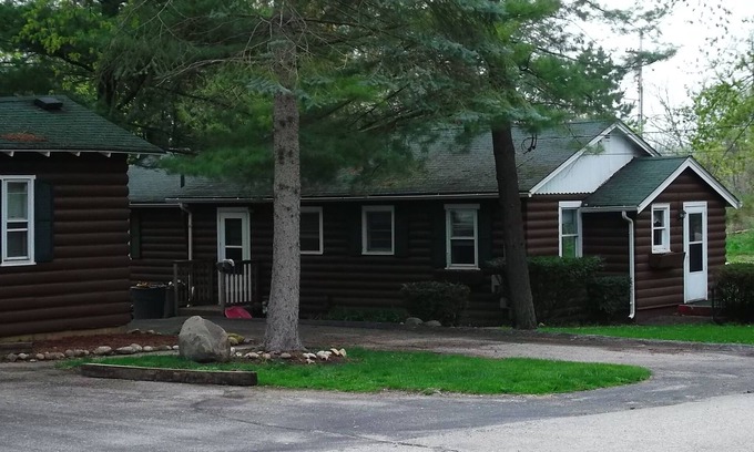 Williams Bay Cabin | Lake Geneva Cottage in Williams Bay