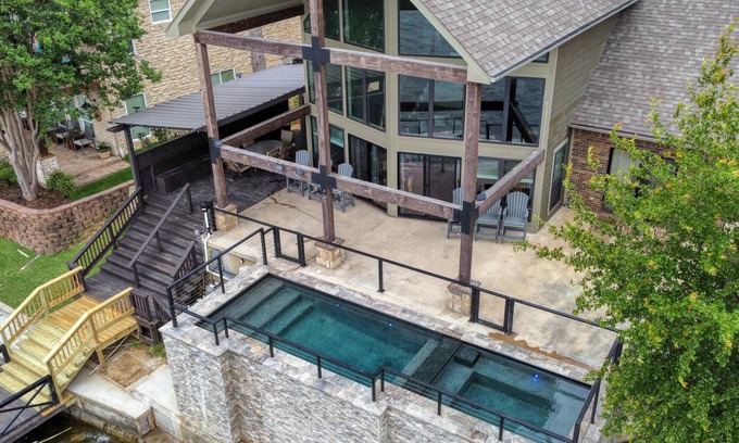 Malakoff House | Lake House with pool + hot tub on Golf Course with boat dock