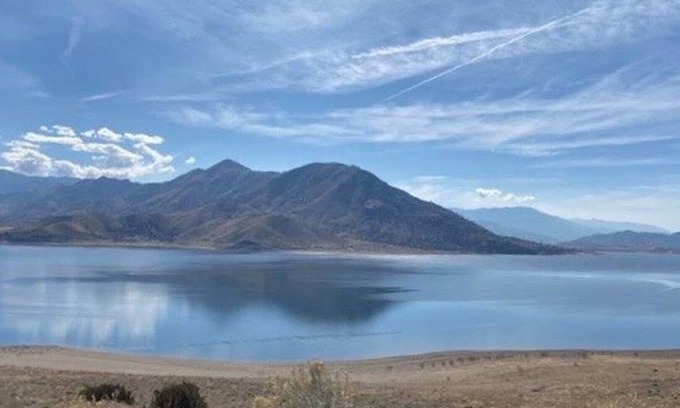 Lake Isabella House | LAKE & MOUNTAIN VIEWS, RIVER RAFTING, BOATING, SKIING