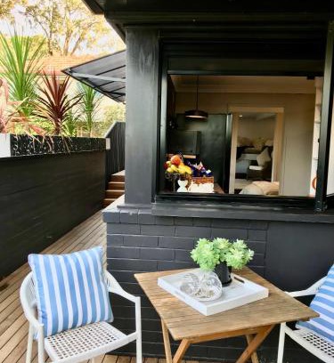 Carey Bay Apartment | Lake Retreat & Pool Carey Bay