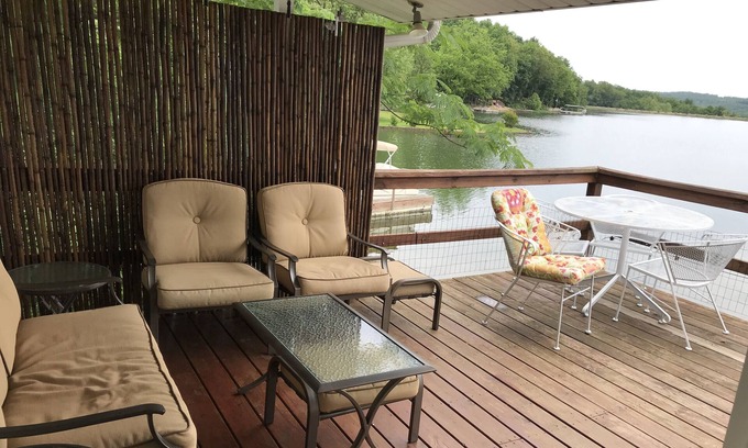 Hardy House | Lake Sequoyah Retreat - Cherokee Village