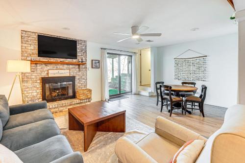 Whitehall House | Lake View and Deck Group Getaway in Whitehall!