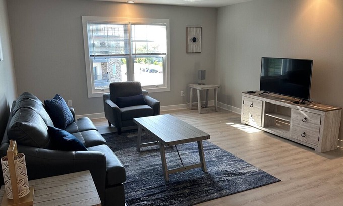 Canandaigua Condo | Lake view condo on Canandaigua Lake