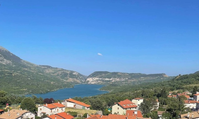Civitella Alfedena House | Lake view house
