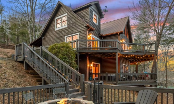 Necowa Cove Cabin | *Lake View Lodge* Family~$Views~Arcade~HotTub