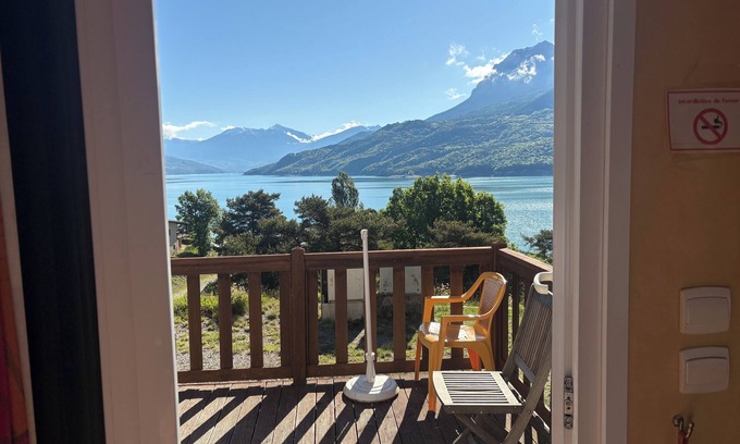 Chorges House | Lake view rental serre poncon hautes alpes