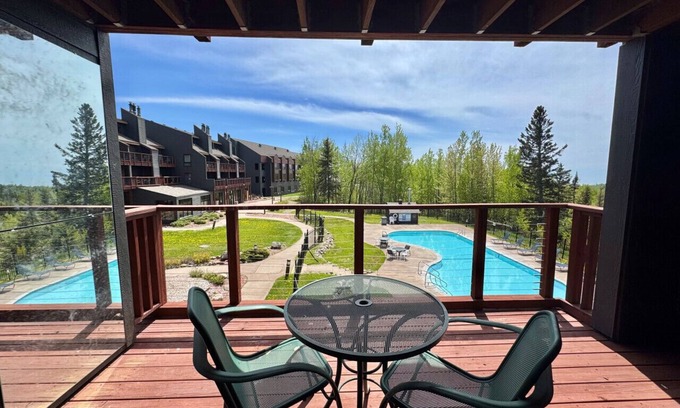 Lutsen House | Lake View Ski-in/out Lutsen Mtn Pets Welcome