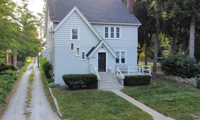 North Street Apartment | Lake Views! Prime location. Completely remodeled. Family and pet friendly.