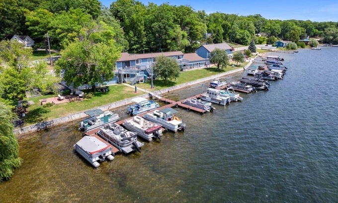 Mayfield Apartment | Lakefront at Fife Lake Lodge 6 double beds