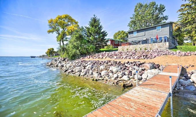 Hamlin County Cabin | Lakefront Cabin w/Patio & Views in Lake Norden
