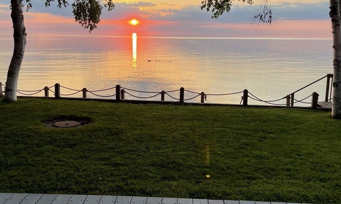 Lambton Shores Cottage | Lakefront Cottage