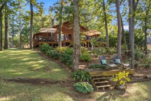 Dogwood House | Lakefront Cottage- late summer price decrease!