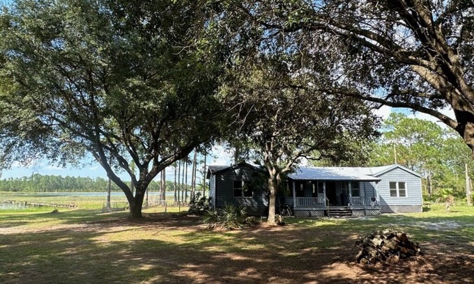 Astor House | Lakefront on 10 acres