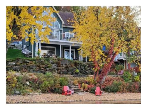 St-Ferdinand Ski Chalet | Lakefront Spa - Chez Bernard L'Hermite