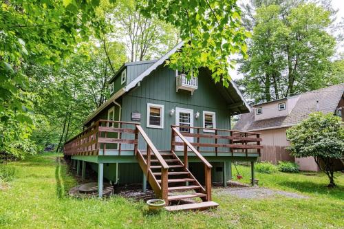 Ferndale House | Lakefront with Lots of Light and Private Dock Access
