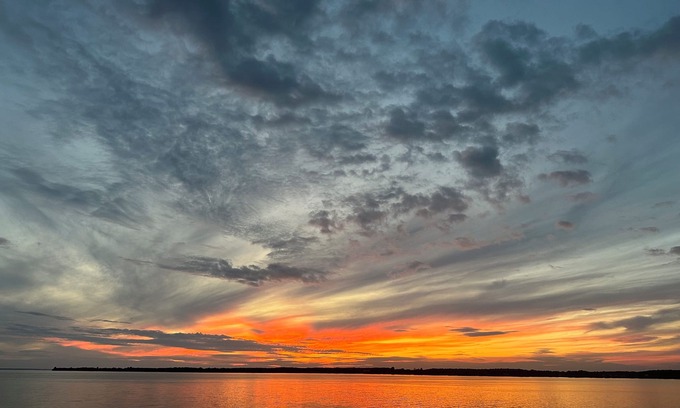 Dexter House | Lakehouse at Pillar Point on Lake Ontario, a relaxing home with stunning sunsets
