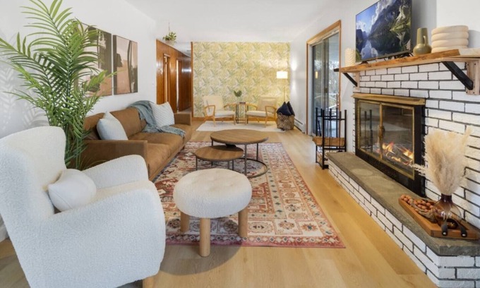 Lansing Apartment | Lakehouse w/Massive Yard & Fire Pit | Dog-friendly | Ithaca | Ridge Retreat #1