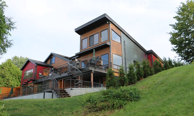 Malletts Bay Condo | Lakeshore Vermont