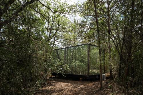 Bastrop House | Lakeside ÖÖD Mirror Cabin #2- Austin Nature Stay