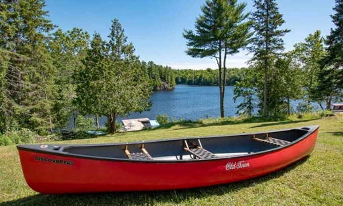 McKellar Cottage | Lakeside Cove - Newly-Renovated Cottage w/Great Swimming, Foosball Table, AC