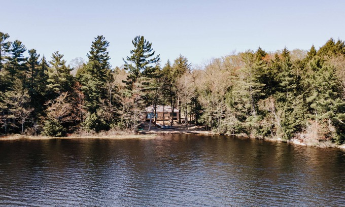 Bracebridge Cottage | Lakeside Haven (Your Cottage Retreat)