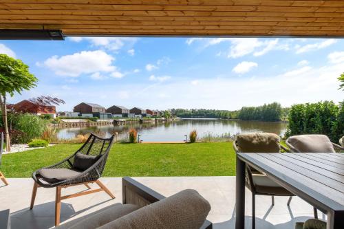 Sajdikove Humence Villa | Lakeside Luxury Villa at Penati Golf Resort