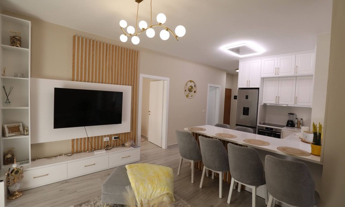 Pogradec Apartment | Lakeside Serenity Apartment
