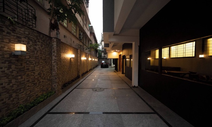 Kolkata Hotel | LAKESIDE SUITES
