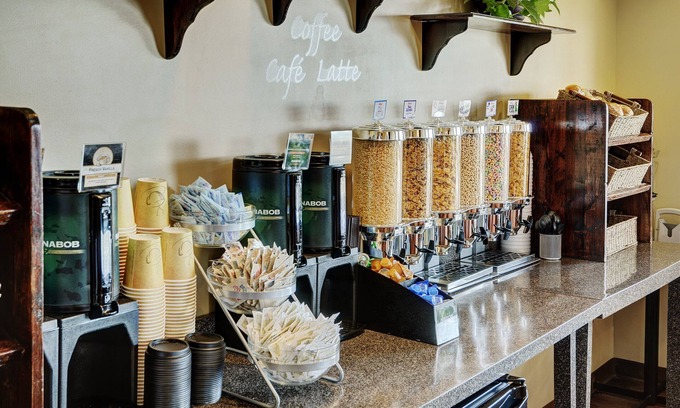 Slave Lake Hotel | Lakeview Inns & Suites - Slave Lake