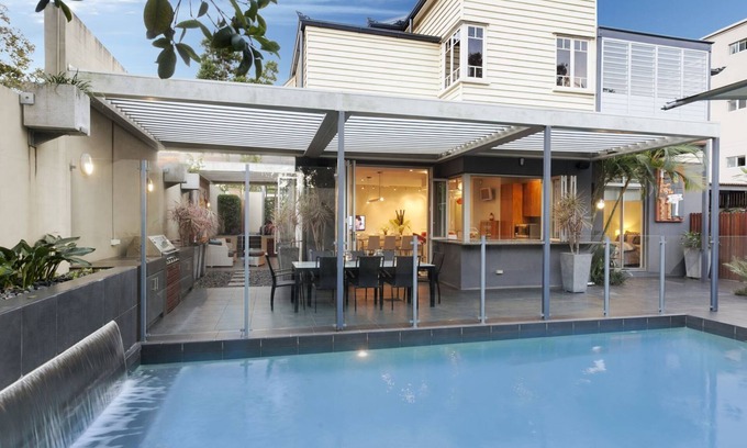 Kangaroo Point House | Lambert House Lower Level - Close to the Gabba, City and Valley. Two queen beds