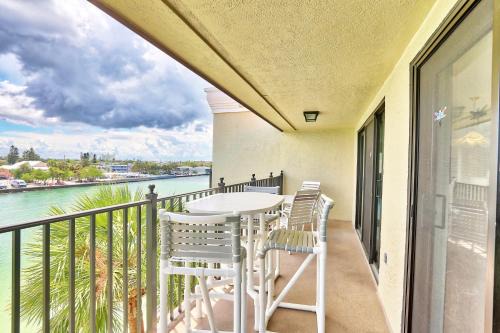 Sunset Beach House | Land's End 4-401 Bay Front - Premier