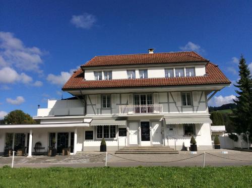 Hasle bei Burgdorf Bed & Breakfast | Landcafe mit Mini Hotel
