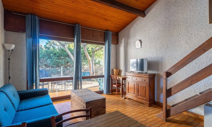 Mimizan Apartment | Landes-style house 4 pers, beach & forest, terrace and parking
