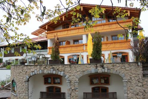 Bad Endorf Hotel | Landgasthaus & Hotel Kurfer Hof