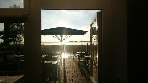 Bedekaspel Hotel | Landhaus Großes Meer