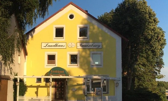 Elbe Bed & Breakfast | Landhaus Nauenburg